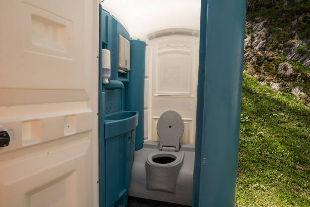 Best Portable restroom trailer rental  in Frenchtown, NJ